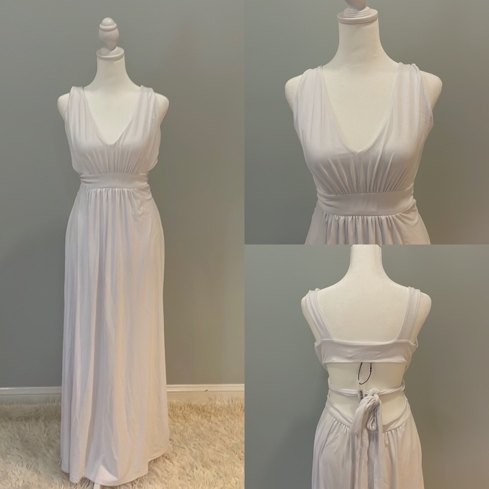 Susana Monaco
V-Neck Empire Waist Cut-Out Open Tie Back Detail Knit Maxi Dress